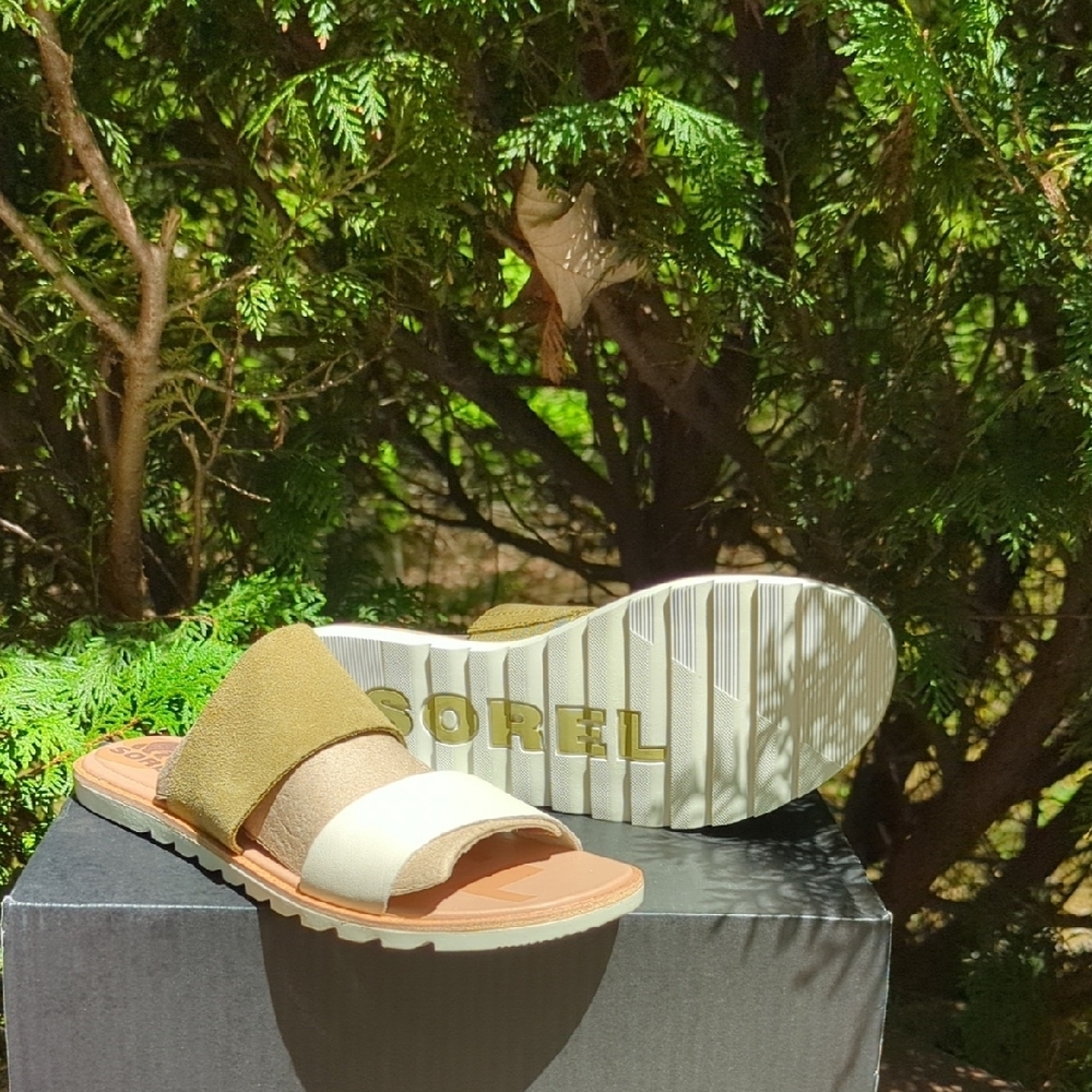 Sorel Women's Olive and Cream Slides